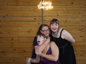 Schram photo 6