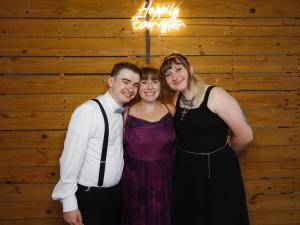 Schram photo 157